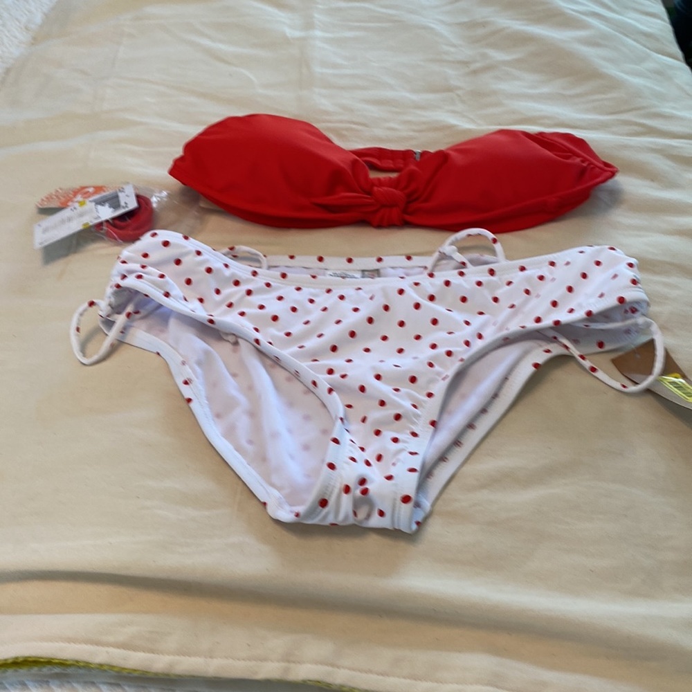 Swimwear - Picture 2 of 5